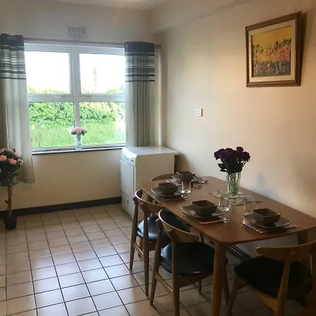 Apt 2 Lägenhet